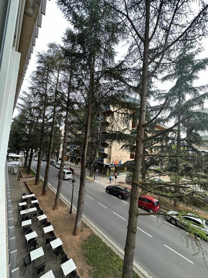Apartamento De Lucerito Apartment Jaca Ngoại thất bức ảnh